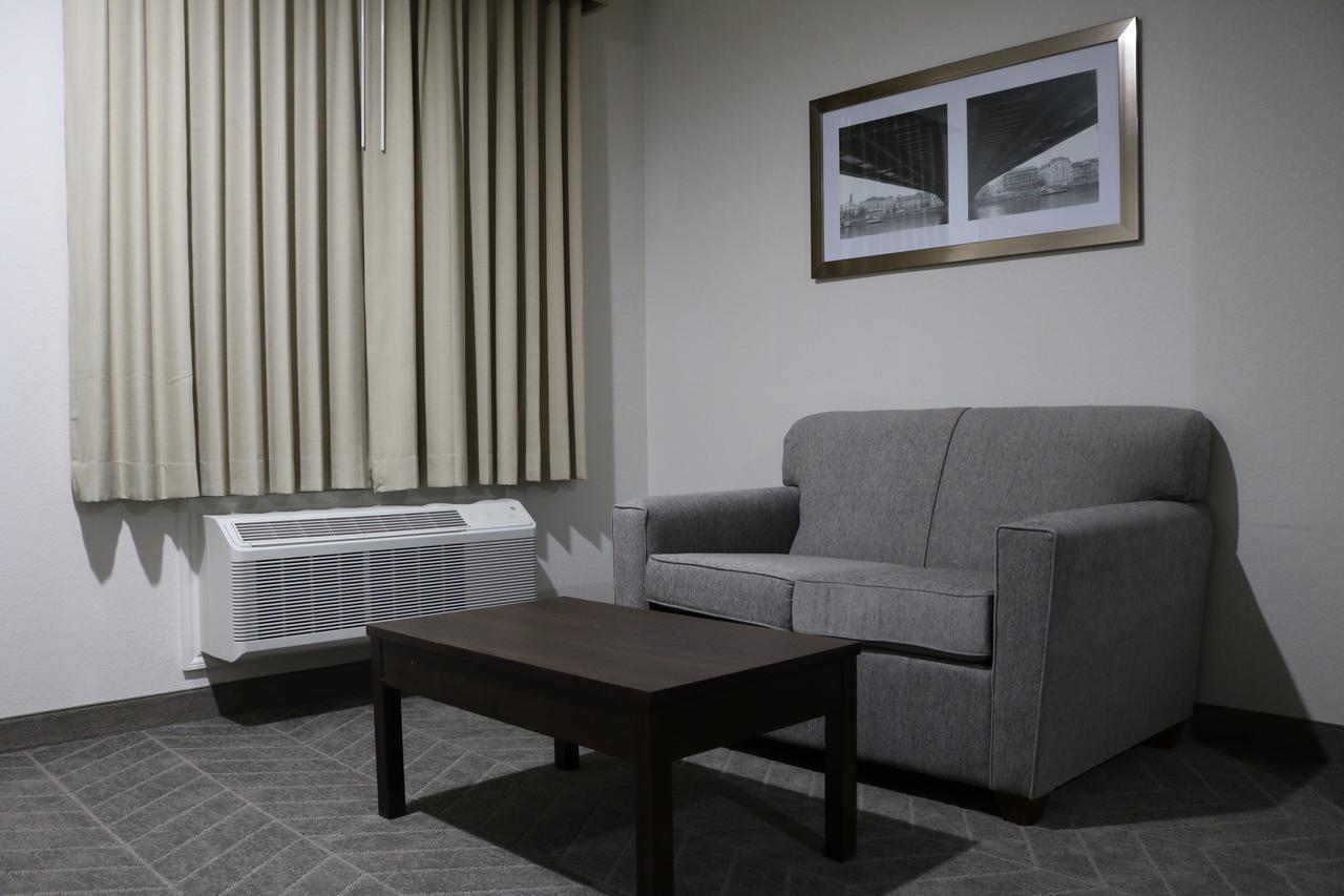 האמבל Scottish Inn & Suites - Iah Airport מראה חיצוני תמונה