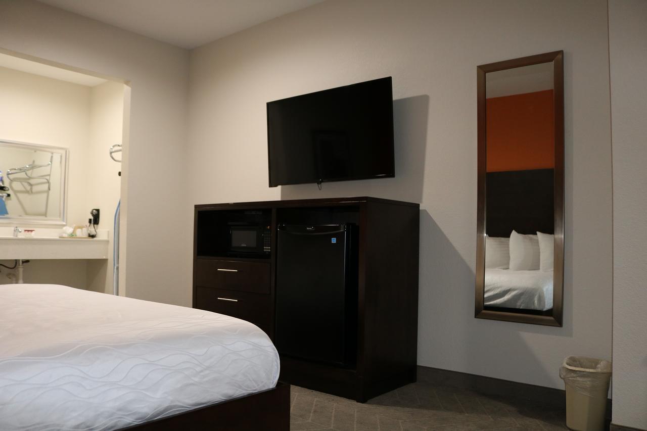 האמבל Scottish Inn & Suites - Iah Airport מראה חיצוני תמונה